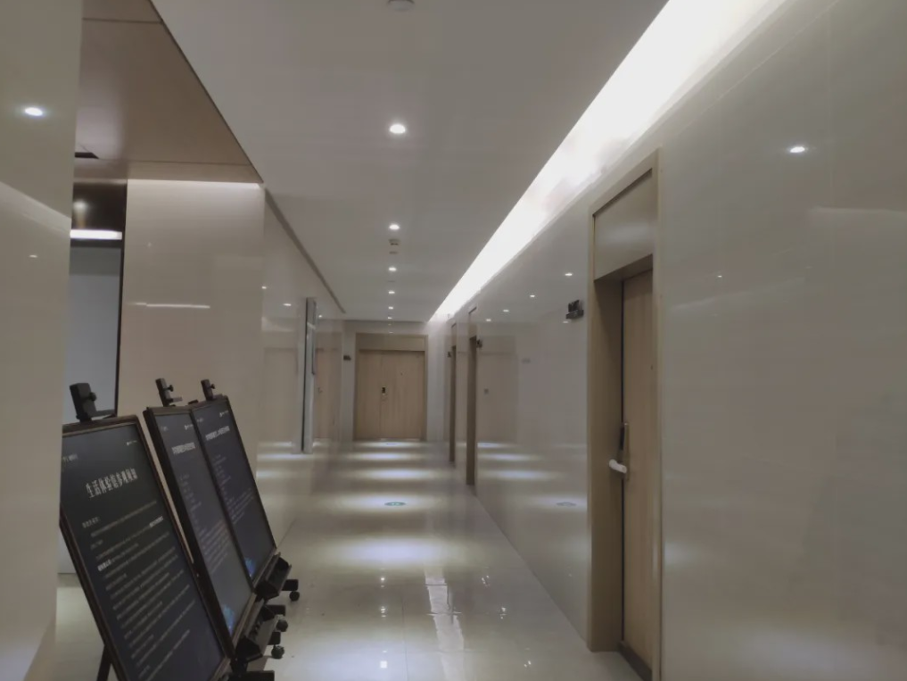 惠州保利阳光城二期公共区域装饰工程(图1)